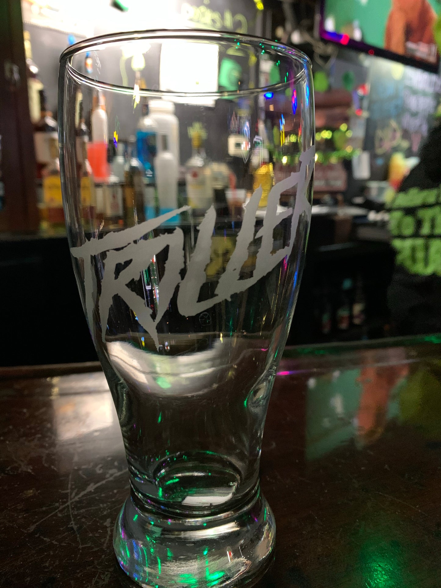 TRILLER BEER GLASS